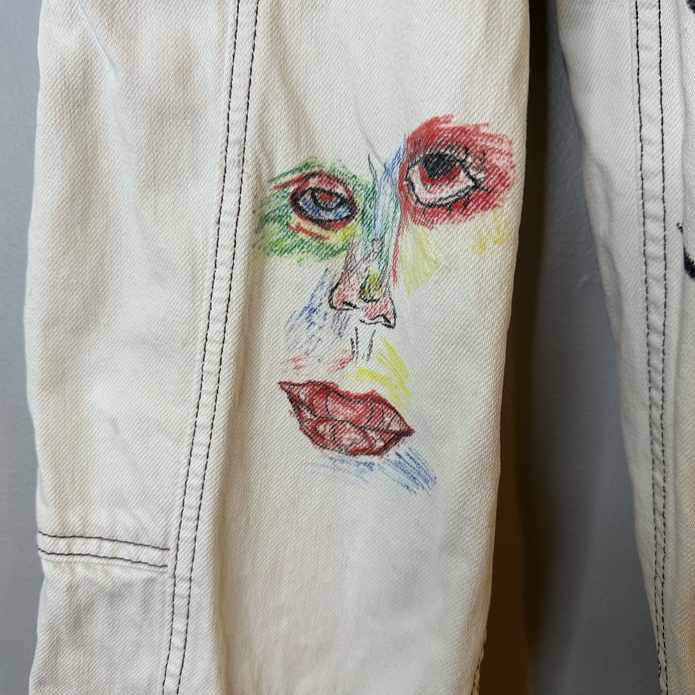Urban Outfitters graffiti relaxed skate cargo pants. Sz 24 - Picture 2 of 10